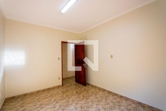 Quarto 2 de casa para alugar com 3 quartos, 240m² em Vila Luzita, Santo André