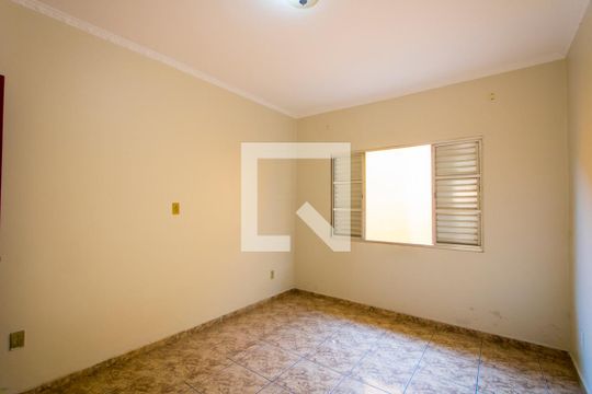 Quarto 3 de casa para alugar com 4 quartos, 240m² em Vila Luzita, Santo André