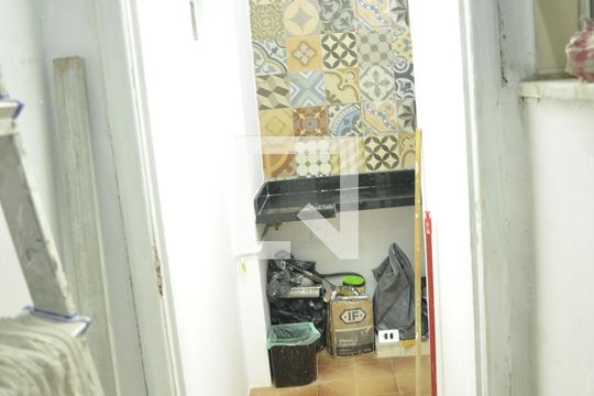 Área de Serviço de apartamento para alugar com 2 quartos, 60m² em Icaraí, Niterói