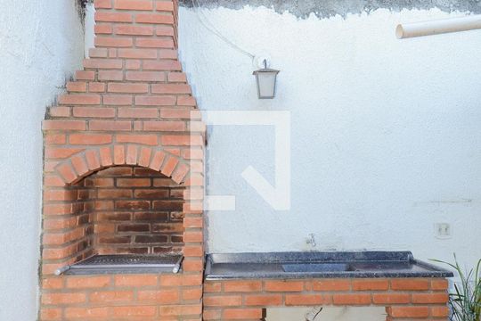 Churrasqueira de casa para alugar com 2 quartos, 125m² em Jardim Santa Cecília, Guarulhos
