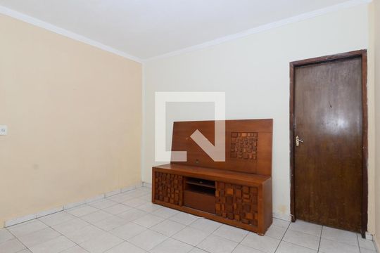 Sala de casa para alugar com 2 quartos, 125m² em Jardim Santa Cecília, Guarulhos
