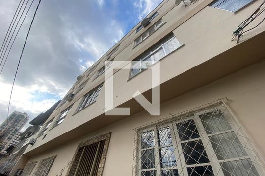 Fachada de apartamento à venda com 2 quartos, 80m² em Vila Isabel, Rio de Janeiro