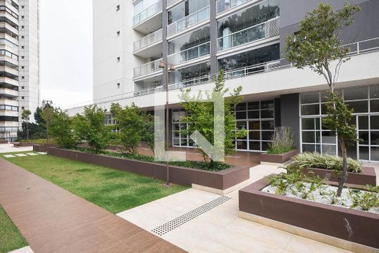 Jardim de kitnet/studio para alugar com 1 quarto, 35m² em Real Parque, São Paulo