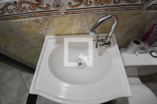 Lavabo de casa à venda com 4 quartos, 280m² em Jardim Sapopemba, São Paulo
