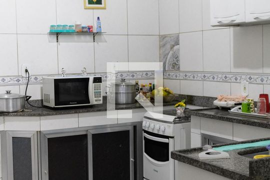 Cozinha de casa à venda com 3 quartos, 234m² em Higienópolis, Rio de Janeiro