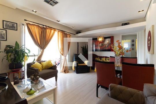 Apartamento para alugar com 3 quartos, 96m² em Vila Gumercindo, São Paulo
