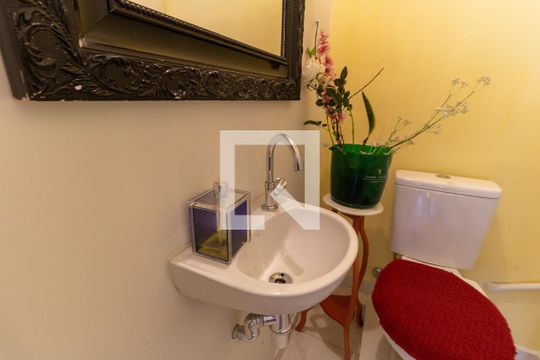 Lavabo de apartamento para alugar com 3 quartos, 96m² em Vila Gumercindo, São Paulo