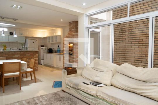 Casa à venda com 3 quartos, 180m² em Rudge Ramos, São Bernardo do Campo