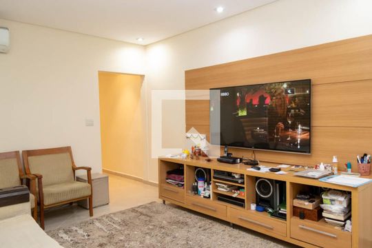 Salas e cozinha de casa à venda com 3 quartos, 180m² em Rudge Ramos, São Bernardo do Campo