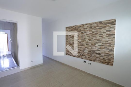 Sala de casa à venda com 3 quartos, 180m² em Cidade Antônio Estevão de Carvalho, São Paulo