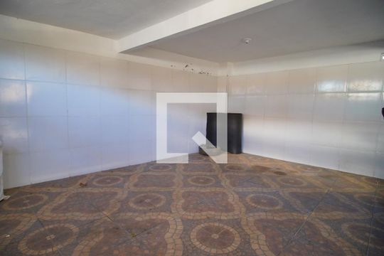 Garagem  de casa para alugar com 3 quartos, 120m² em Jardim Itu Sabará, Porto Alegre