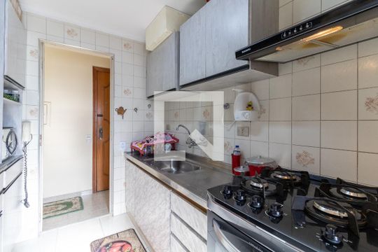 Cozinha de apartamento para alugar com 2 quartos, 48m² em Jardim Vergueiro (sacoma), São Paulo
