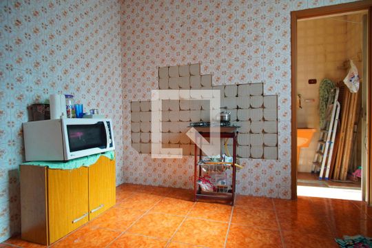 Cozinha de apartamento à venda com 2 quartos, 71m² em São João, Porto Alegre