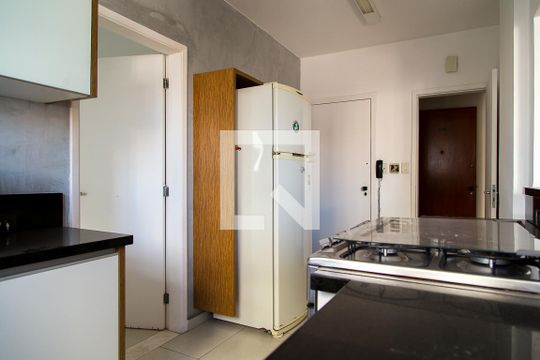 Cozinha de apartamento à venda com 2 quartos, 100m² em Vila Monte Alegre, São Paulo
