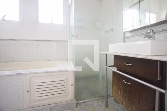 Banheiro Suíte 1 de casa de condomínio à venda com 4 quartos, 255m² em Granja Julieta, São Paulo