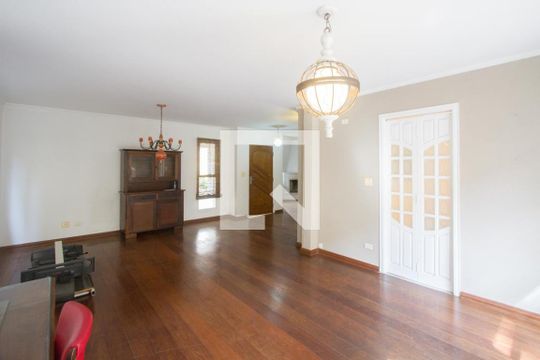 Sala de casa de condomínio à venda com 4 quartos, 255m² em Granja Julieta, São Paulo