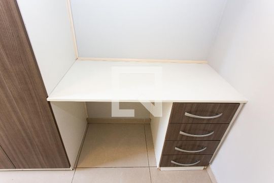 Quarto 1 de apartamento para alugar com 2 quartos, 48m² em Penha de França, São Paulo