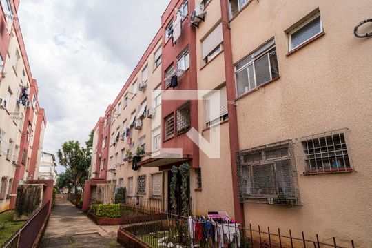 Fachada do bloco de kitnet/studio para alugar com 1 quarto, 29m² em Protásio Alves, Porto Alegre
