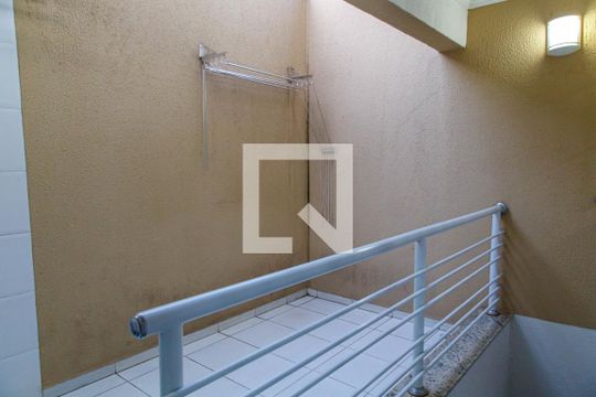 Área de Serviço de casa à venda com 3 quartos, 129m² em Vila Canero, São Paulo
