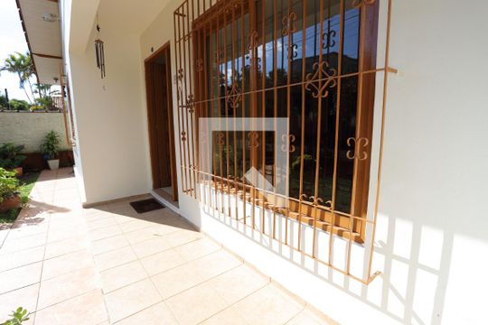 Varanda da Sala de casa à venda com 4 quartos, 246m² em São José, Novo Hamburgo