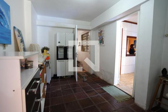 Despensa de casa à venda com 4 quartos, 246m² em São José, Novo Hamburgo