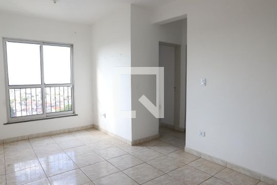 Sala de apartamento para alugar com 2 quartos, 52m² em Jardim São Luís, Suzano