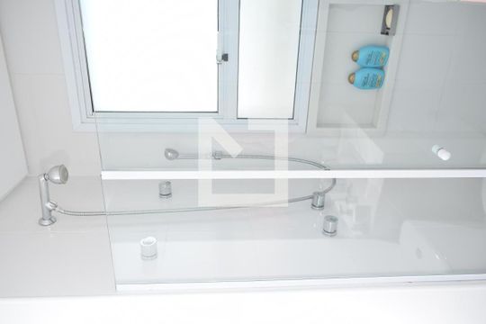 Banheiro de apartamento à venda com 2 quartos, 96m² em Jardim Flórida, Jundiaí