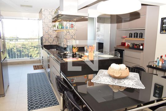 Cozinha de apartamento à venda com 2 quartos, 96m² em Jardim Flórida, Jundiaí