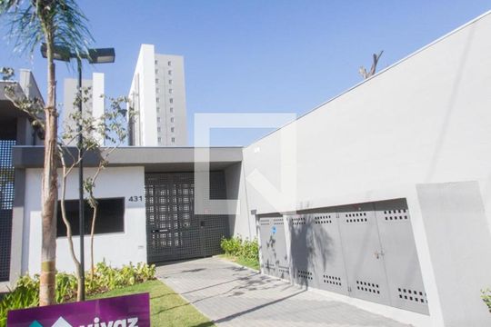 Fachada de apartamento para alugar com 2 quartos, 33m² em Santo Amaro, São Paulo