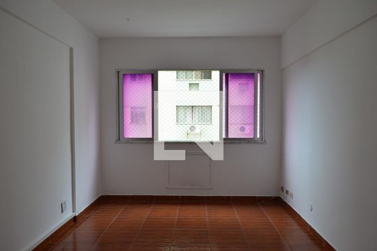 Sala de apartamento à venda com 1 quarto, 50m² em Tanque, Rio de Janeiro