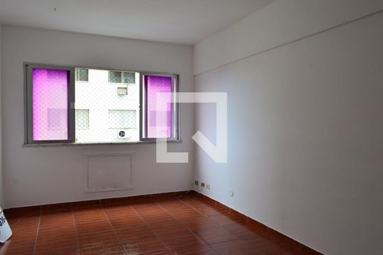 Apartamento à venda com 1 quarto, 50m² em Tanque, Rio de Janeiro