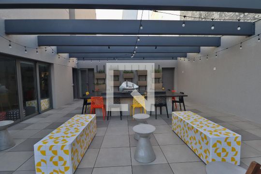 Churrasqueira de kitnet/studio para alugar com 1 quarto, 27m² em Pinheiros, São Paulo