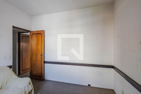 Quarto 1 de casa à venda com 3 quartos, 240m² em Vila Madalena, São Paulo