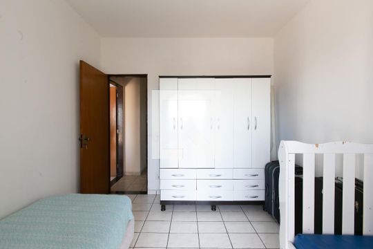 Quarto 1 de casa à venda com 3 quartos, 250m² em Conjunto Residencial José Bonifácio, São Paulo