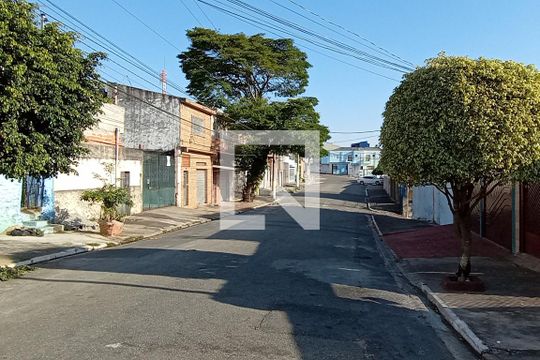 Vista da Rua de casa à venda com 3 quartos, 150m² em Jardim Nordeste, São Paulo