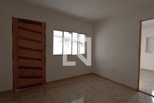 Sala de casa à venda com 3 quartos, 150m² em Jardim Nordeste, São Paulo
