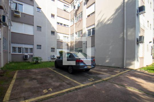 Garagem de apartamento para alugar com 2 quartos, 84m² em Passo da Areia, Porto Alegre