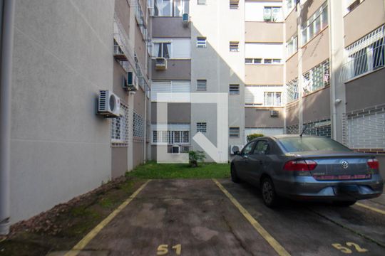 Garagem de apartamento para alugar com 2 quartos, 84m² em Passo da Areia, Porto Alegre