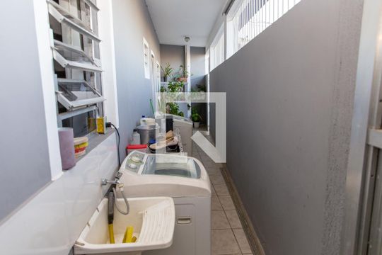 Área de Serviço de casa à venda com 7 quartos, 445m² em Centro, Diadema