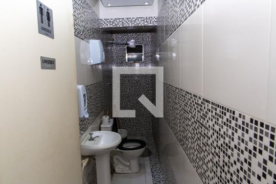 Banheiro de casa à venda com 7 quartos, 445m² em Centro, Diadema