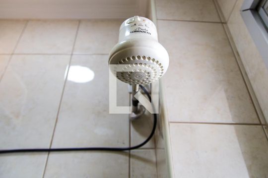 Banheira de Serviço - Chuveiro de apartamento à venda com 3 quartos, 200m² em Vila Guarani, São Paulo