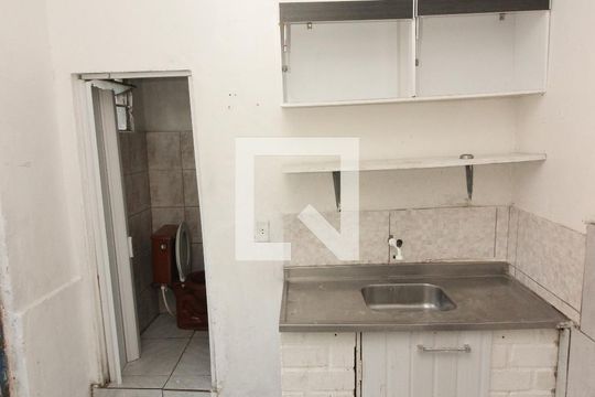 Cozinha de casa de condomínio para alugar com 1 quarto, 35m² em Vila Joao Pessoa, Porto Alegre