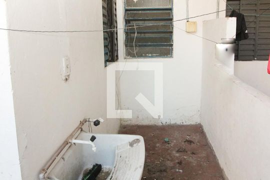 Área de Serviço de casa de condomínio para alugar com 1 quarto, 35m² em Vila Joao Pessoa, Porto Alegre
