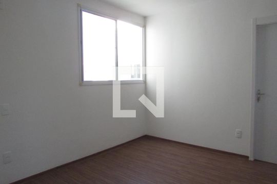 Sala de apartamento para alugar com 2 quartos, 43m² em Campo Grande, Rio de Janeiro