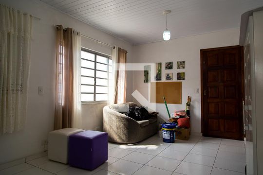Casa para alugar com 1 quarto, 40m² em Conjunto Residencial Jardim Canaã, São Paulo