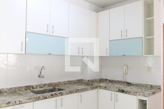 Cozinha de apartamento para alugar com 3 quartos, 116m² em Parque Residencial Aquarius, São José dos Campos