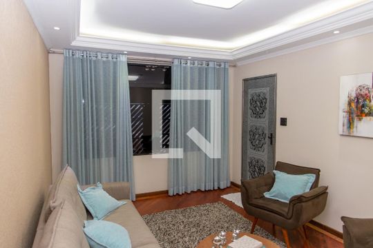 Casa à venda com 3 quartos, 380m² em Vila Conceicao, Diadema