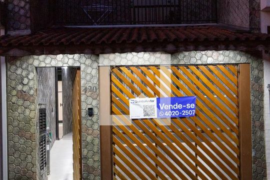 Fachada de casa à venda com 3 quartos, 380m² em Vila Conceicao, Diadema