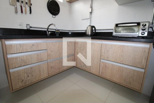 Cozinha de apartamento à venda com 3 quartos, 88m² em Bosque, Campinas
