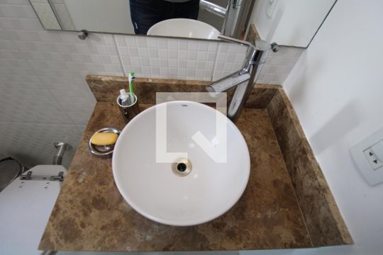 Banheiro Social de apartamento à venda com 3 quartos, 88m² em Bosque, Campinas